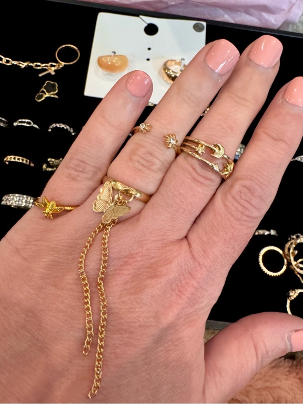 300 Fashion Rings 💍 Mystery Lot | **Dainty Rings - Sizes Mostly 5-9** - Picture 2 of 6
